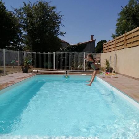 Les Tourterelles Bed & Breakfast Chabournay Dış mekan fotoğraf