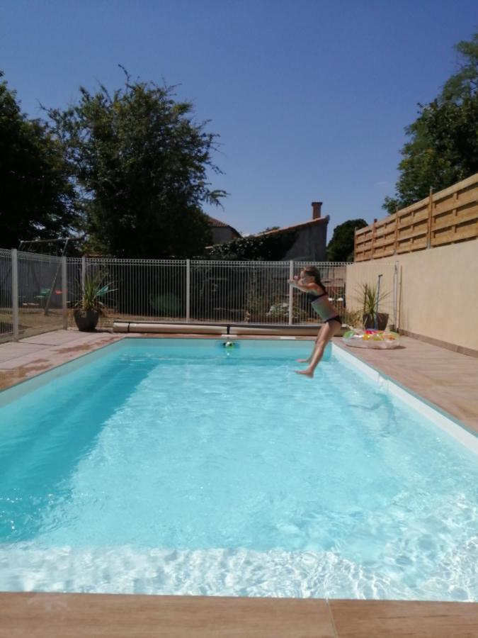 Les Tourterelles Bed & Breakfast Chabournay Dış mekan fotoğraf
