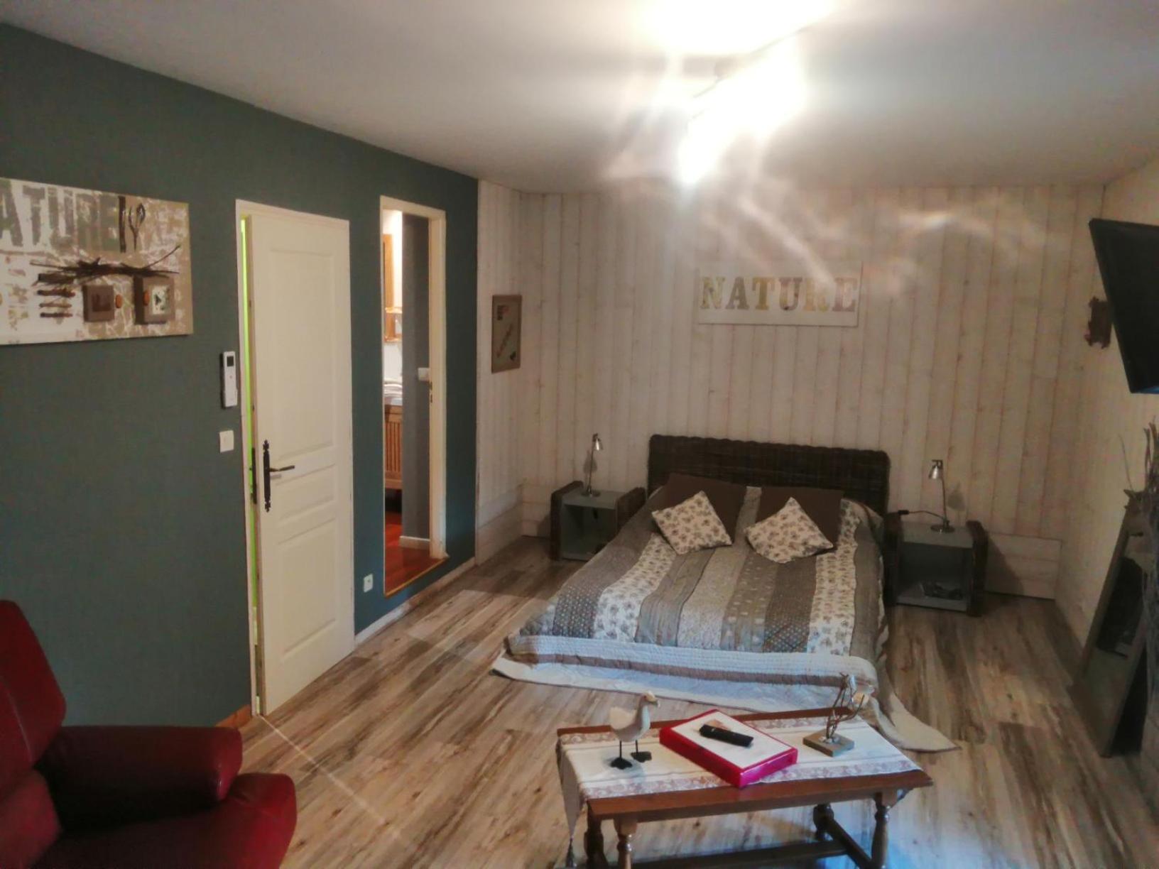 Les Tourterelles Bed & Breakfast Chabournay Dış mekan fotoğraf
