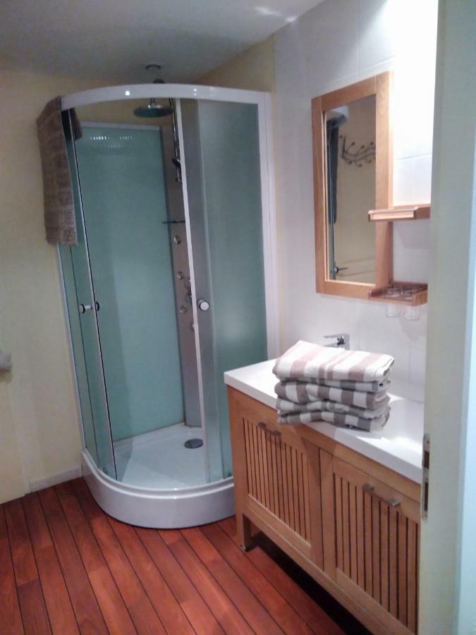 Les Tourterelles Bed & Breakfast Chabournay Dış mekan fotoğraf