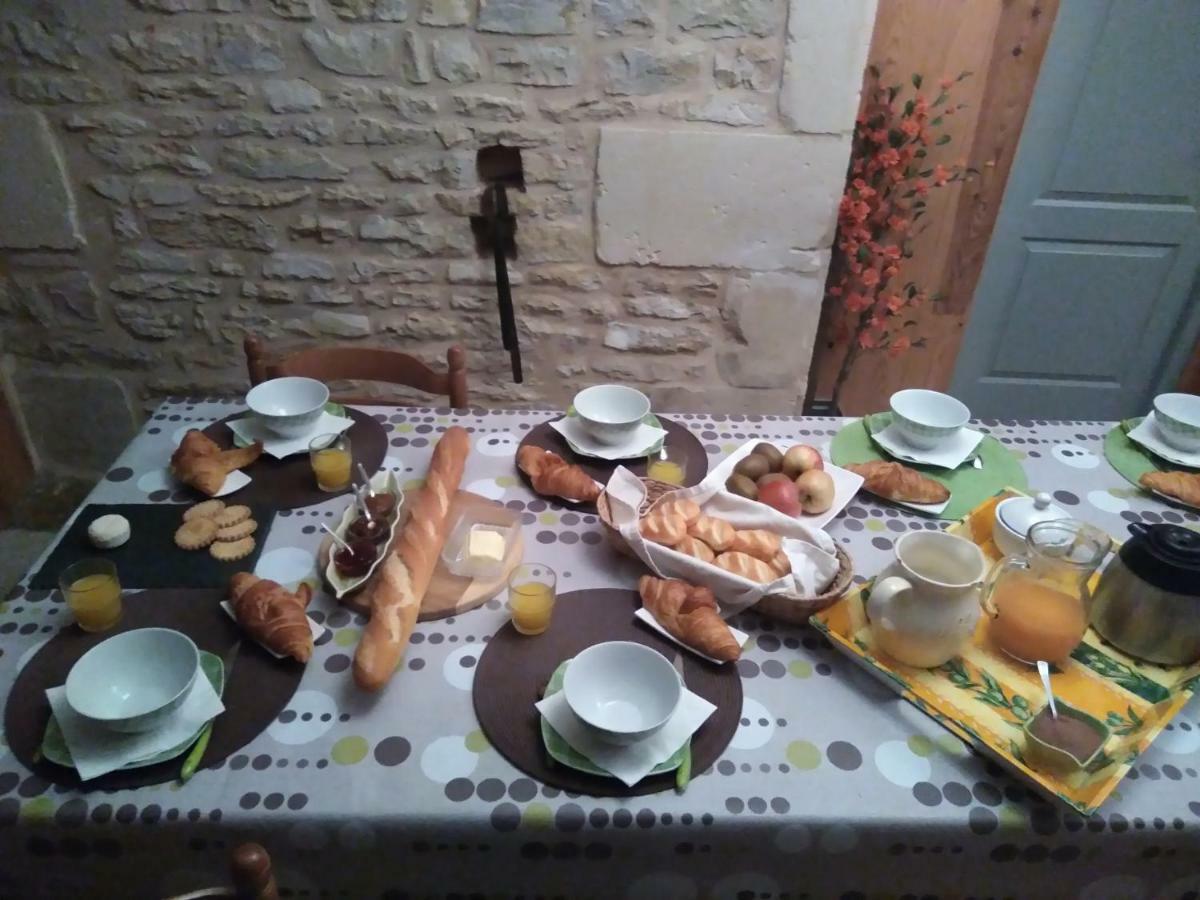 Les Tourterelles Bed & Breakfast Chabournay Dış mekan fotoğraf