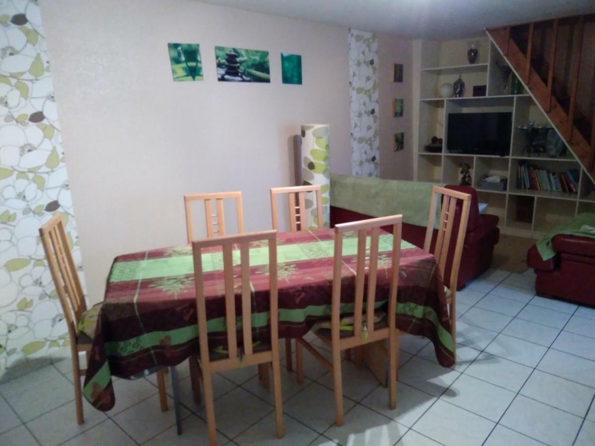 Les Tourterelles Bed & Breakfast Chabournay Dış mekan fotoğraf